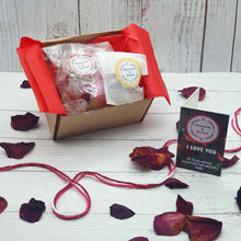 Load image into Gallery viewer, Sustainable Love Gift Set | Soy Wax Tea Light | Vegan Sweets