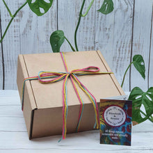 Load image into Gallery viewer, Sustainable Floral Gift Box | Soy Wax Candle | Natural Soap Bar | Seed Balls | Plastic Free Gift