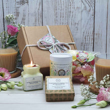 Load image into Gallery viewer, Large 'Thinking Of You' Eco-friendly Gift Box | Soy Wax Candle | Soap Bar | Seed Balls | Vegan Sweets