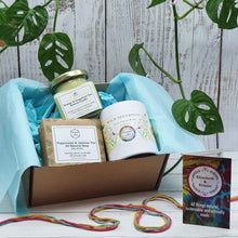 Load image into Gallery viewer, Sustainable Floral Gift Box | Soy Wax Candle | Natural Soap Bar | Seed Balls | Plastic Free Gift
